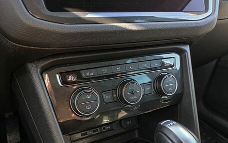 Volkswagen Tiguan II, 2019 год, 2 296 000 рублей, 12 фотография