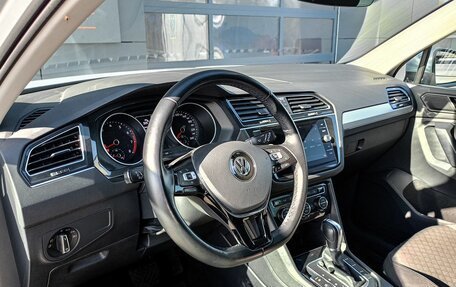 Volkswagen Tiguan II, 2019 год, 2 296 000 рублей, 5 фотография