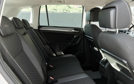 Volkswagen Tiguan II, 2018 год, 2 448 000 рублей, 8 фотография