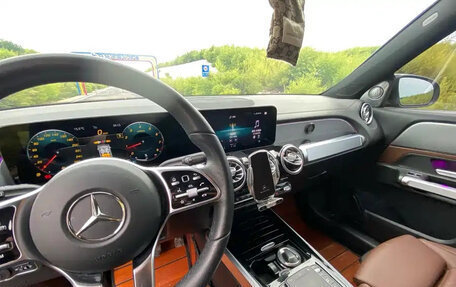 Mercedes-Benz GLB, 2021 год, 2 100 000 рублей, 10 фотография