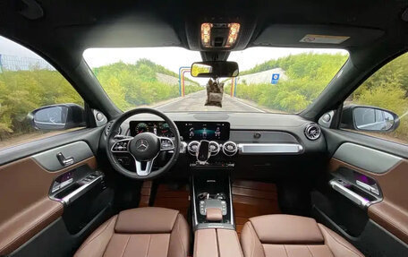 Mercedes-Benz GLB, 2021 год, 2 100 000 рублей, 9 фотография