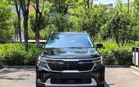 KIA Seltos I, 2023 год, 2 200 000 рублей, 2 фотография