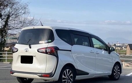 Toyota Sienta II, 2022 год, 1 125 000 рублей, 4 фотография