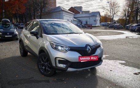 Renault Kaptur I рестайлинг, 2017 год, 1 550 000 рублей, 2 фотография