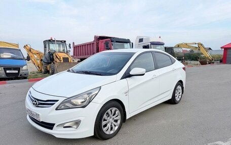 Hyundai Solaris II рестайлинг, 2016 год, 940 000 рублей, 3 фотография