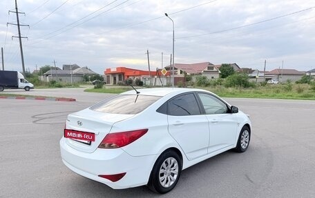Hyundai Solaris II рестайлинг, 2016 год, 940 000 рублей, 5 фотография