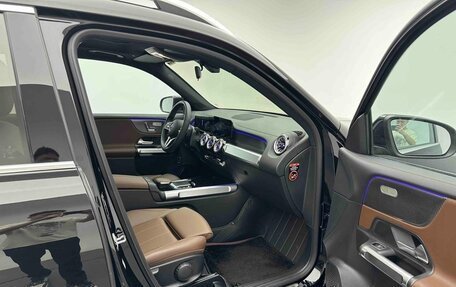 Mercedes-Benz GLB, 2023 год, 2 400 000 рублей, 15 фотография