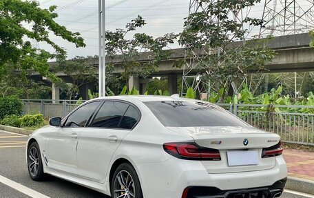 BMW 5 серия, 2022 год, 5 077 700 рублей, 4 фотография
