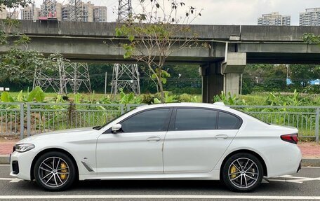BMW 5 серия, 2022 год, 5 077 700 рублей, 3 фотография