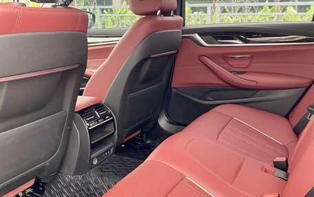 BMW 5 серия, 2022 год, 5 077 700 рублей, 12 фотография