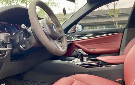 BMW 5 серия, 2022 год, 5 077 700 рублей, 13 фотография