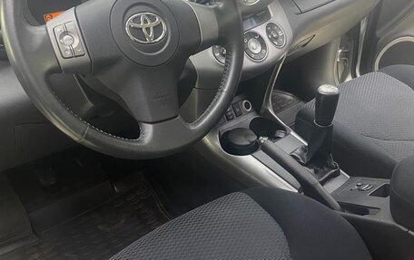 Toyota RAV4, 2006 год, 2 000 000 рублей, 6 фотография