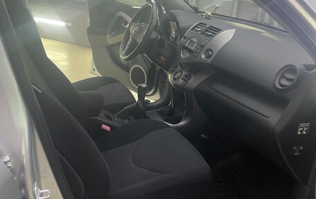 Toyota RAV4, 2006 год, 2 000 000 рублей, 12 фотография