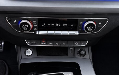 Audi Q5, 2021 год, 4 690 000 рублей, 13 фотография