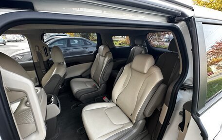 KIA Carnival, 2022 год, 3 500 000 рублей, 14 фотография