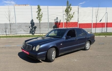 Mercedes-Benz E-Класс, 1998 год, 350 000 рублей, 1 фотография