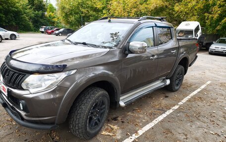 Mitsubishi L200 IV рестайлинг, 2017 год, 1 990 000 рублей, 1 фотография