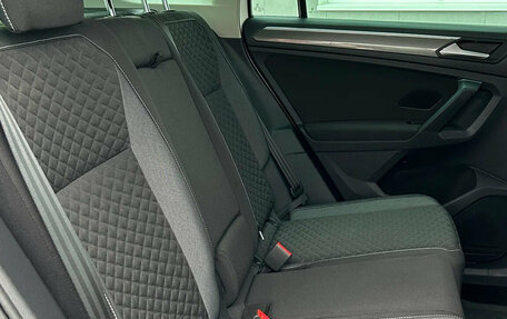 Volkswagen Tiguan II, 2018 год, 2 500 000 рублей, 12 фотография