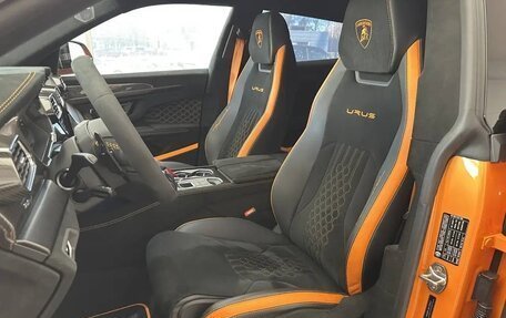 Lamborghini Urus I, 2023 год, 33 990 000 рублей, 11 фотография