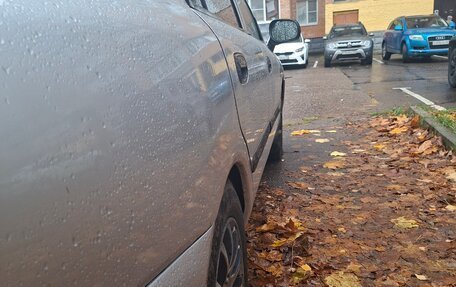 Mitsubishi Carisma I, 2001 год, 290 000 рублей, 9 фотография