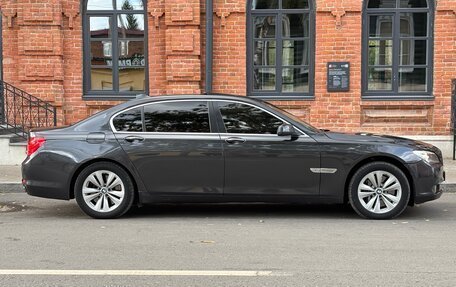 BMW 7 серия, 2011 год, 900 000 рублей, 3 фотография
