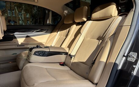 BMW 7 серия, 2011 год, 900 000 рублей, 22 фотография