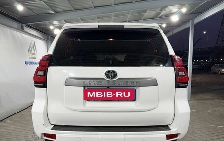 Toyota Land Cruiser Prado 150 рестайлинг 2, 2020 год, 6 499 000 рублей, 4 фотография