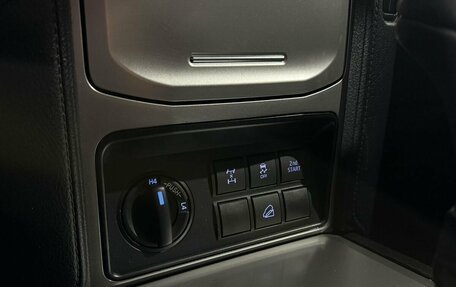 Toyota Land Cruiser Prado 150 рестайлинг 2, 2020 год, 6 499 000 рублей, 17 фотография
