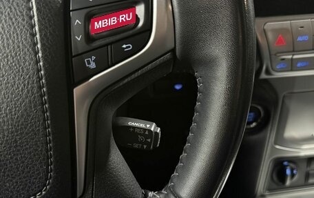 Toyota Land Cruiser Prado 150 рестайлинг 2, 2020 год, 6 499 000 рублей, 19 фотография