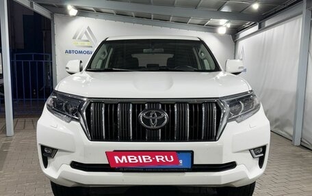 Toyota Land Cruiser Prado 150 рестайлинг 2, 2020 год, 6 499 000 рублей, 8 фотография