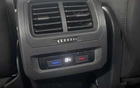 Volkswagen Touran III, 2016 год, 2 050 000 рублей, 6 фотография