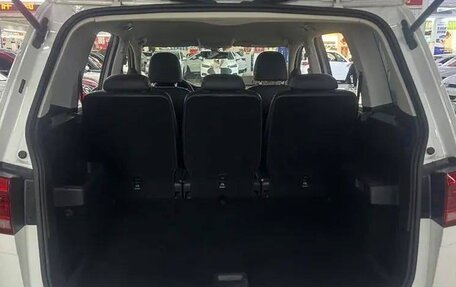 Volkswagen Touran III, 2016 год, 2 050 000 рублей, 9 фотография