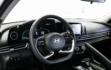 Hyundai Elantra, 2023 год, 2 059 000 рублей, 7 фотография