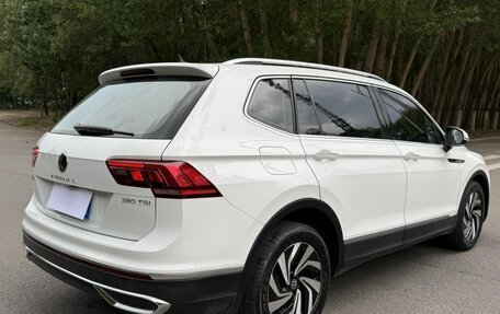 Volkswagen Tiguan II, 2024 год, 4 000 000 рублей, 4 фотография