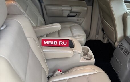 Nissan Armada II, 2011 год, 3 000 000 рублей, 11 фотография