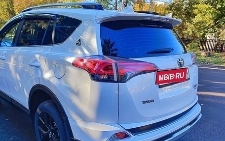 Toyota RAV4, 2019 год, 2 540 000 рублей, 4 фотография