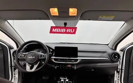 KIA K3, 2023 год, 1 900 000 рублей, 5 фотография