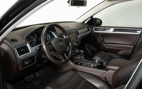 Volkswagen Touareg III, 2016 год, 3 060 000 рублей, 5 фотография