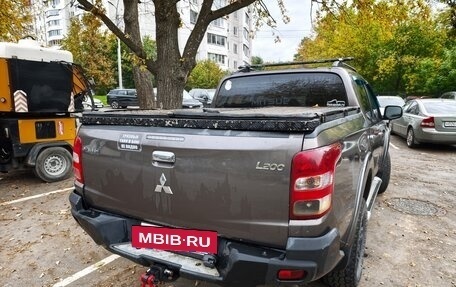 Mitsubishi L200 IV рестайлинг, 2017 год, 1 990 000 рублей, 4 фотография