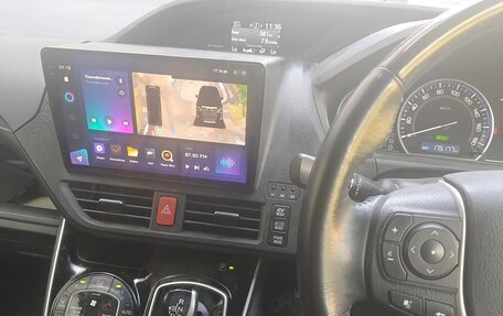Toyota Esquire I, 2014 год, 1 700 000 рублей, 11 фотография