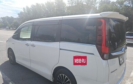 Toyota Esquire I, 2014 год, 1 700 000 рублей, 5 фотография