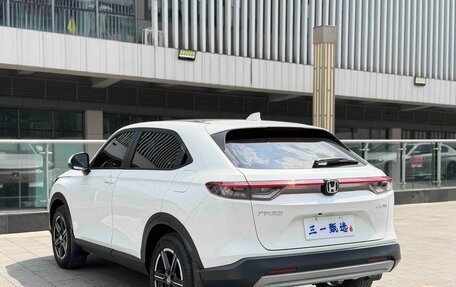 Honda Vezel, 2023 год, 1 530 000 рублей, 6 фотография