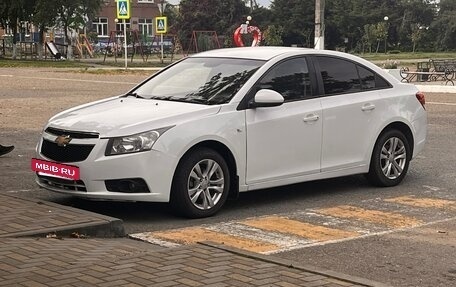 Chevrolet Cruze II, 2010 год, 600 000 рублей, 7 фотография