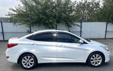 Hyundai Solaris II рестайлинг, 2016 год, 1 050 000 рублей, 3 фотография