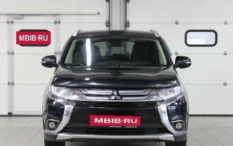 Mitsubishi Outlander III рестайлинг 3, 2018 год, 1 787 000 рублей, 2 фотография