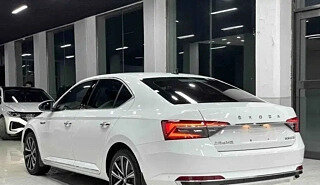 Skoda Superb III рестайлинг, 2022 год, 1 950 000 рублей, 4 фотография