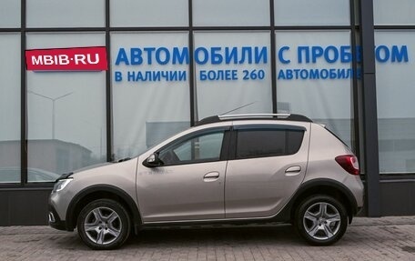 Renault Sandero II рестайлинг, 2019 год, 1 215 000 рублей, 2 фотография