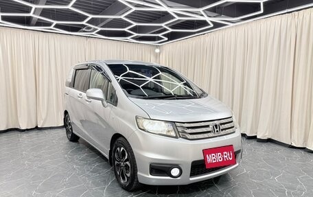 Honda Freed I, 2010 год, 989 000 рублей, 8 фотография