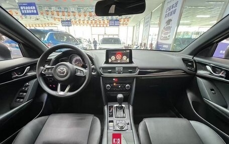 Mazda CX-4, 2023 год, 1 770 000 рублей, 10 фотография