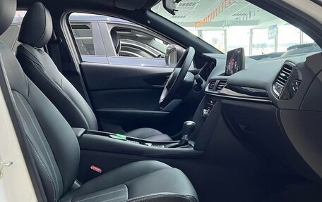Mazda CX-4, 2023 год, 1 770 000 рублей, 16 фотография